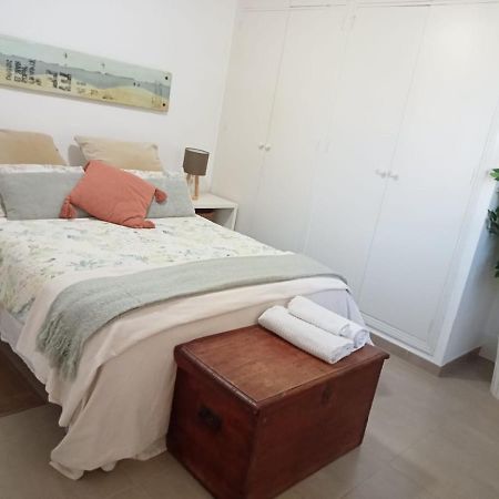 Dormir Entre Limones, Casa De Invitados En Vivienda Familiar Dos Hermanas Exterior foto